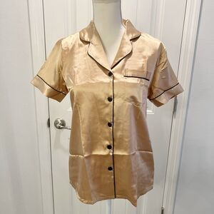 Women's Silky Pajama Shorts Set Gold Size XS 2 Pieces Elastic Waist Short Sleeve